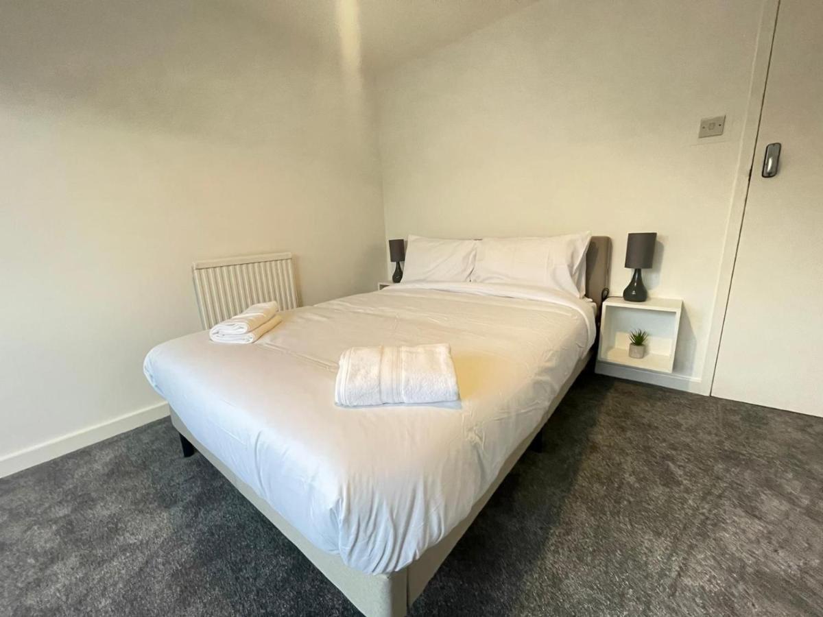 Spacious Bedroom In Beckton Londyn Zewnętrze zdjęcie